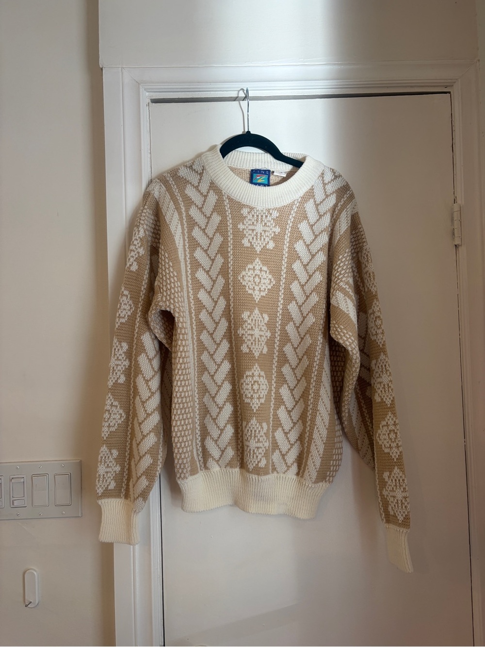 Vintage Cream and Beige Patterned Crewneck Sweater